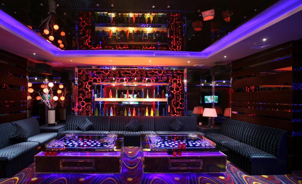 Jinjiang Nanjing Hotel Екстериор снимка